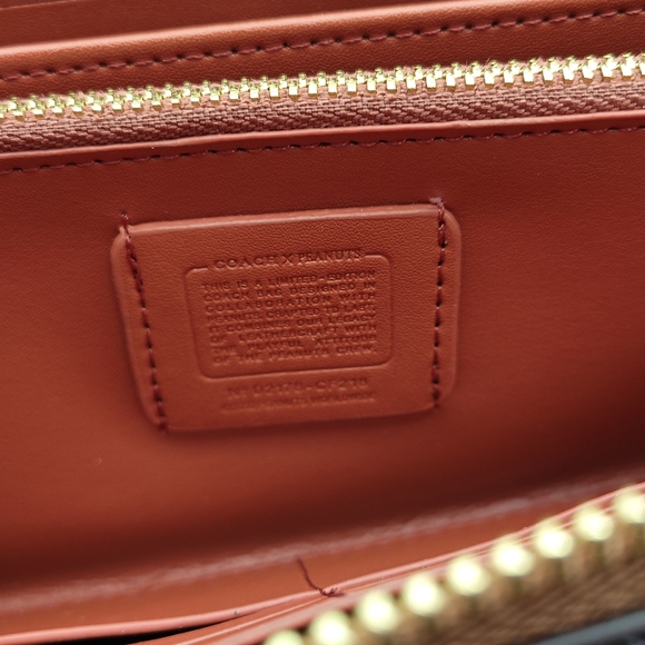 Coach fashion wallet - Picture 3 of 10